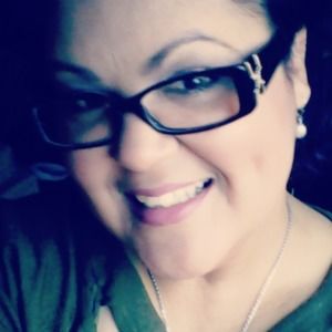 Meet your Posher, Denise